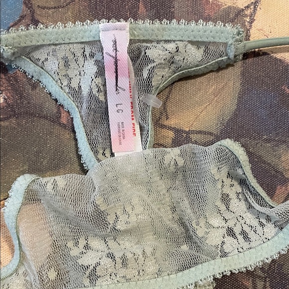 G String - Picture 2 of 3